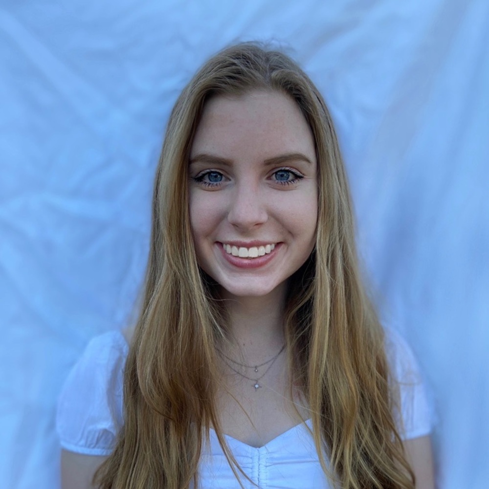 Meet your Posher, Mikayla